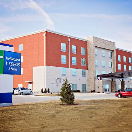 Holiday Inn Express & Suites - Rantoul By Ihg Exterior foto